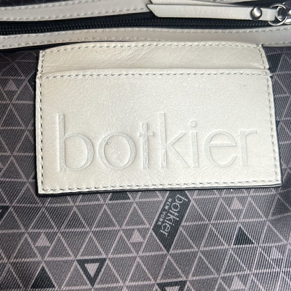 Botkier backpack white leather silver colored studs lots of zippered pockets EUC - Picture 7 of 16